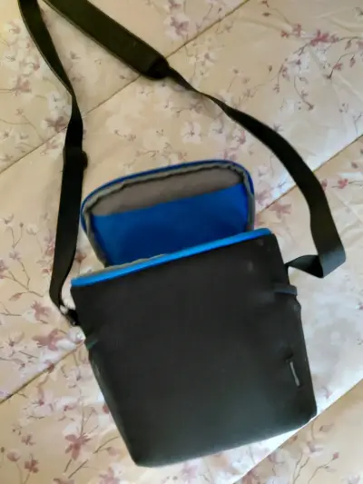 Bolso para cámara Benro con correa ajustable - miniatura 2