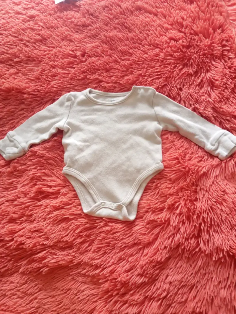 Conjunto de ropa para bebé con enterito y body - 9