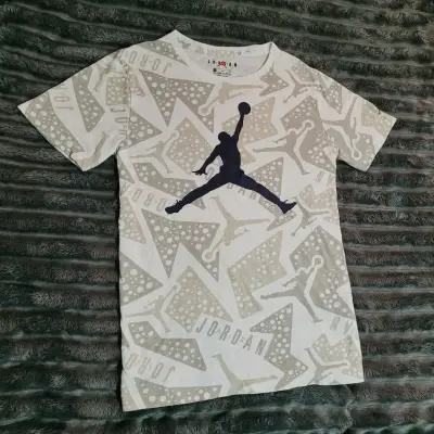 Polera Jordan Jumpman Retro 6 - miniatura 1