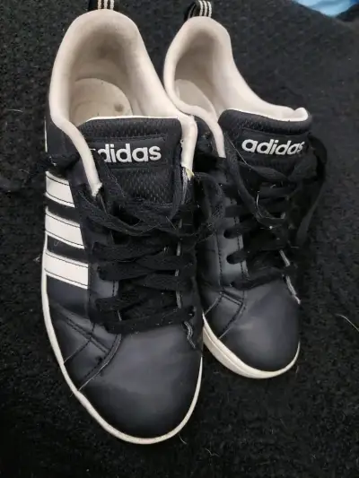 Zapatillas deportivas negras Adidas para hombre - miniatura 1