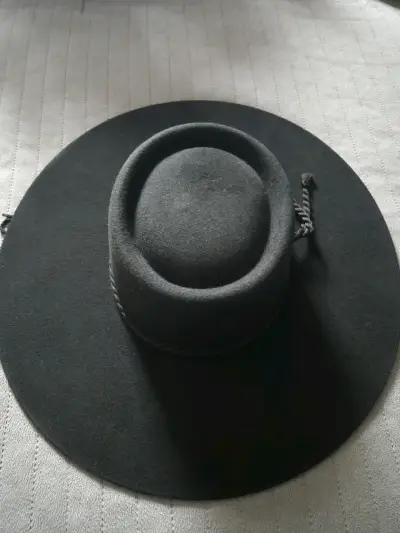 Sombrero huaso ala ancha negro estilo tradicional - miniatura 2