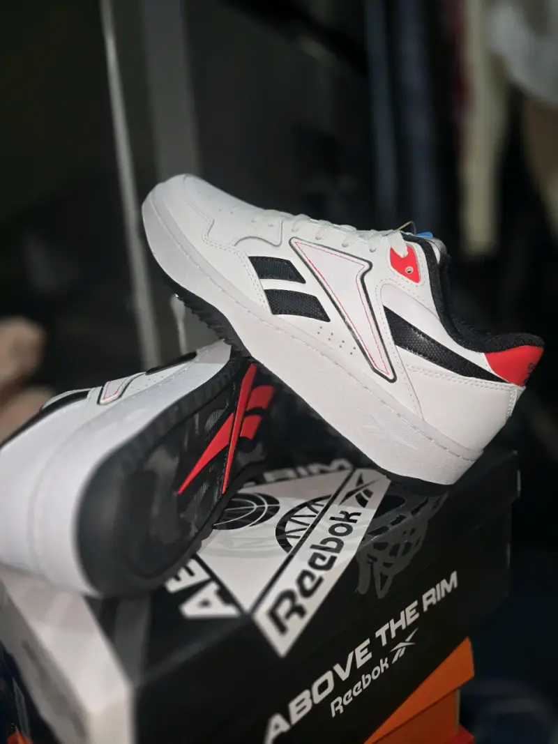 Zapatillas deportivas Reebok T 42 y 43 - 2