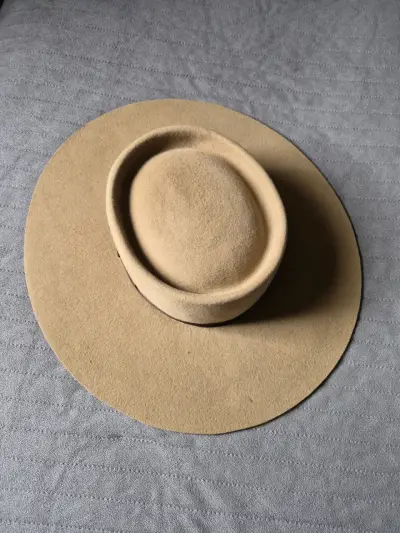 Sombrero huaso ala ancha color beige - miniatura 1