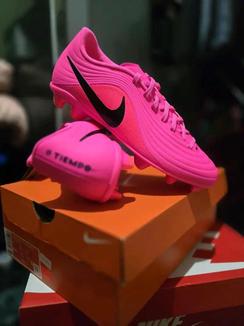 Botines de fútbol Nike Tiempo T39