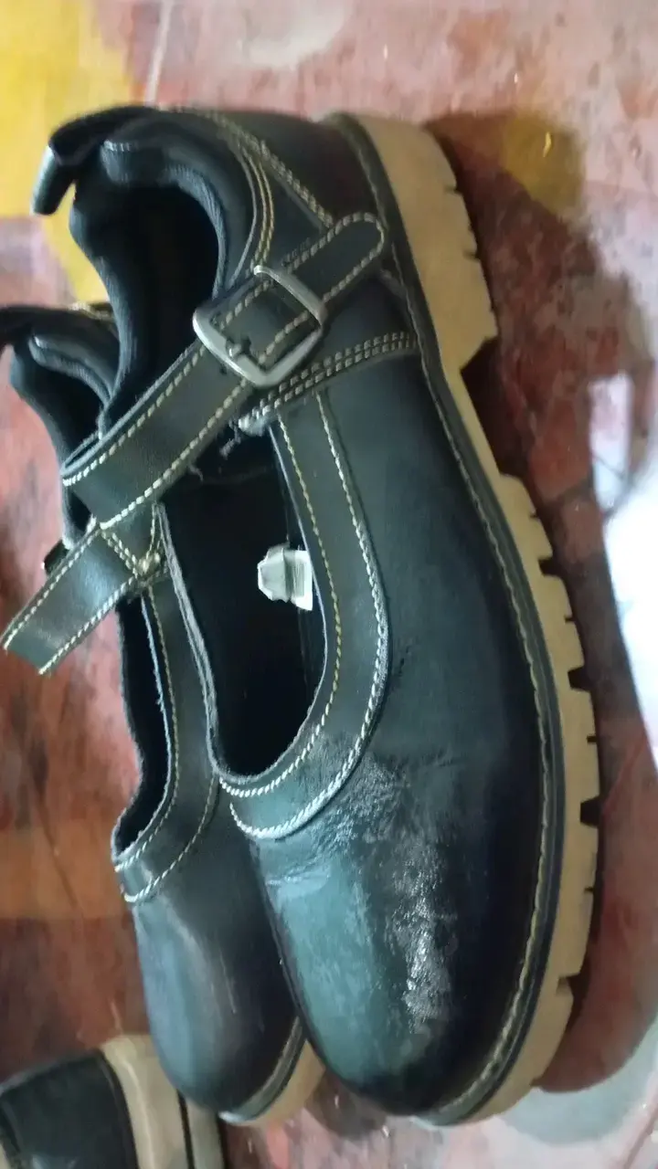 Zapatos escolares negros con hebilla - 2