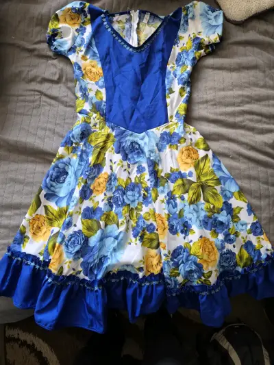 Vestido huasa china azul y amarillo con volantes - miniatura 1