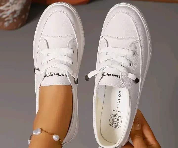 Zapatillas blancas casuales de mujer 39 y 40 - 1