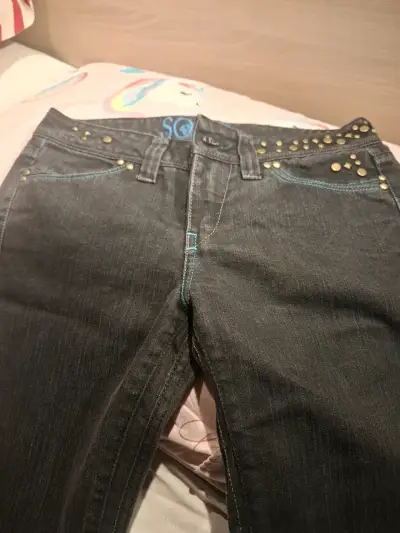 Jeans negros con tachas para mujer Marca Singolare - miniatura 1