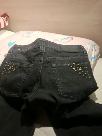 Jeans negros con tachas para mujer Marca Singolare - miniatura 5