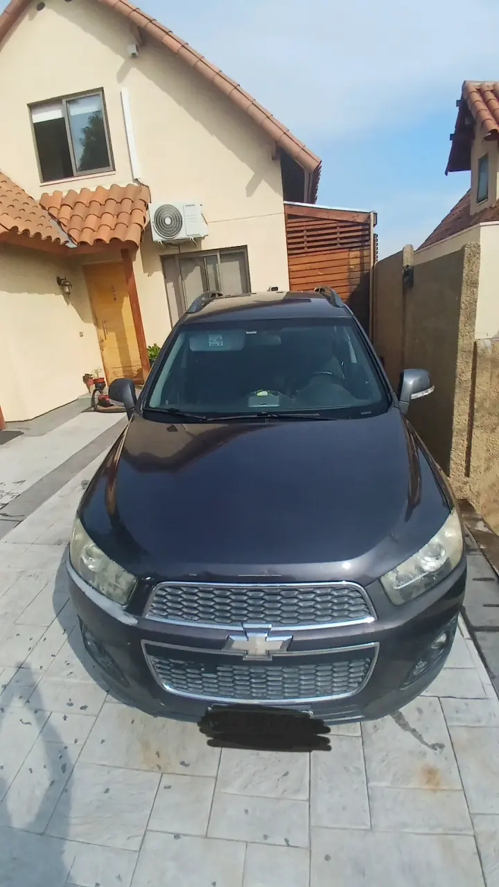 Chevrolet Captiva 2012 SUV en buen estado - 1