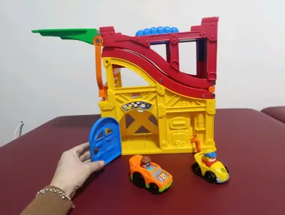 Pista de autos Little People Fisher-Price - miniatura 3