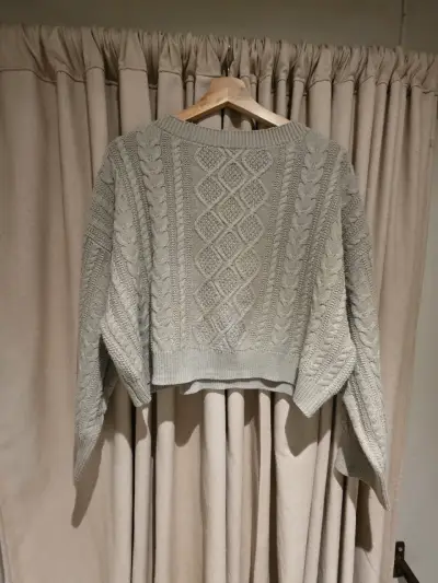 Suéter tejido gris Redwood para mujer - miniatura 1
