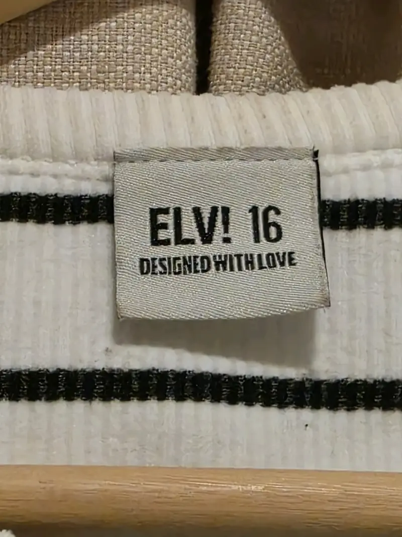 Polera sin mangas a rayas blancas y negras Elvi 16 - 2