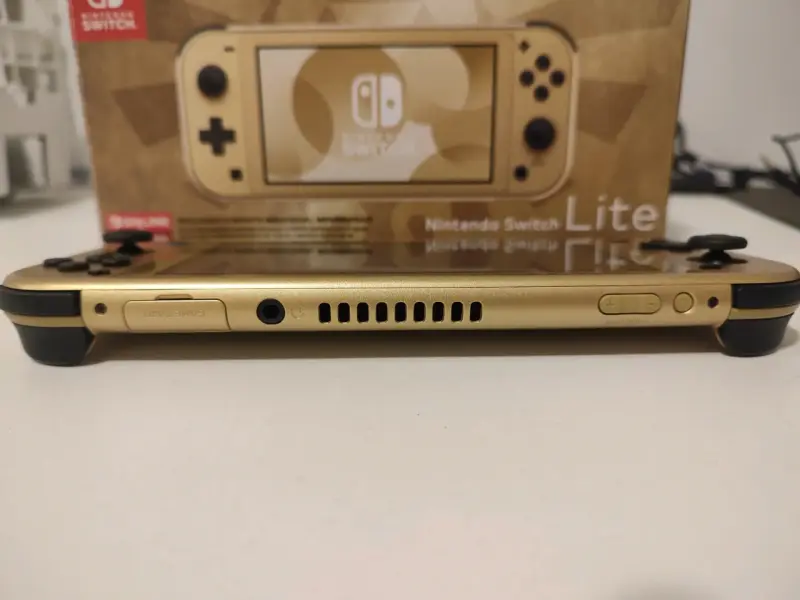 Nintendo Switch Lite Hyrule Edition - 6