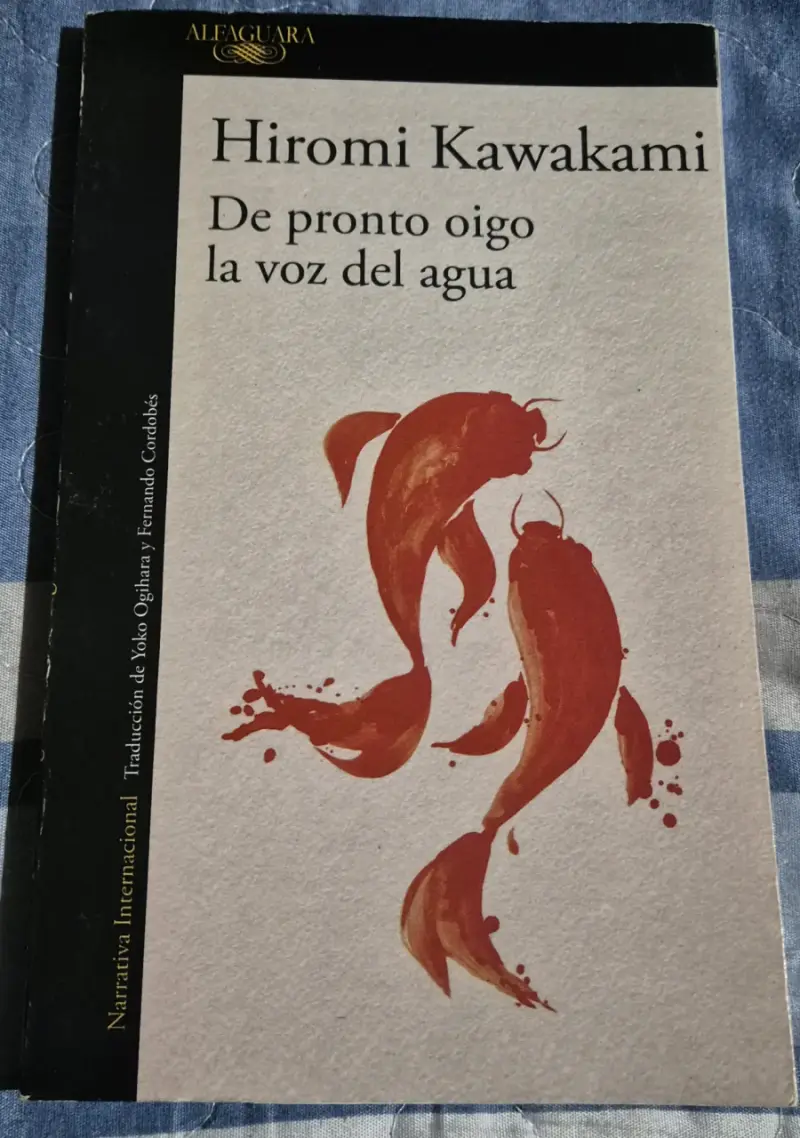 Libro 'De pronto oigo la voz del agua' de Hiromi Kawakami