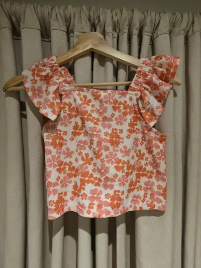 Blusa floral sin mangas Zara para niña - miniatura 2