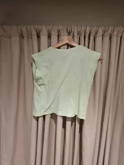 Polera sin mangas verde claro Zara - miniatura 2