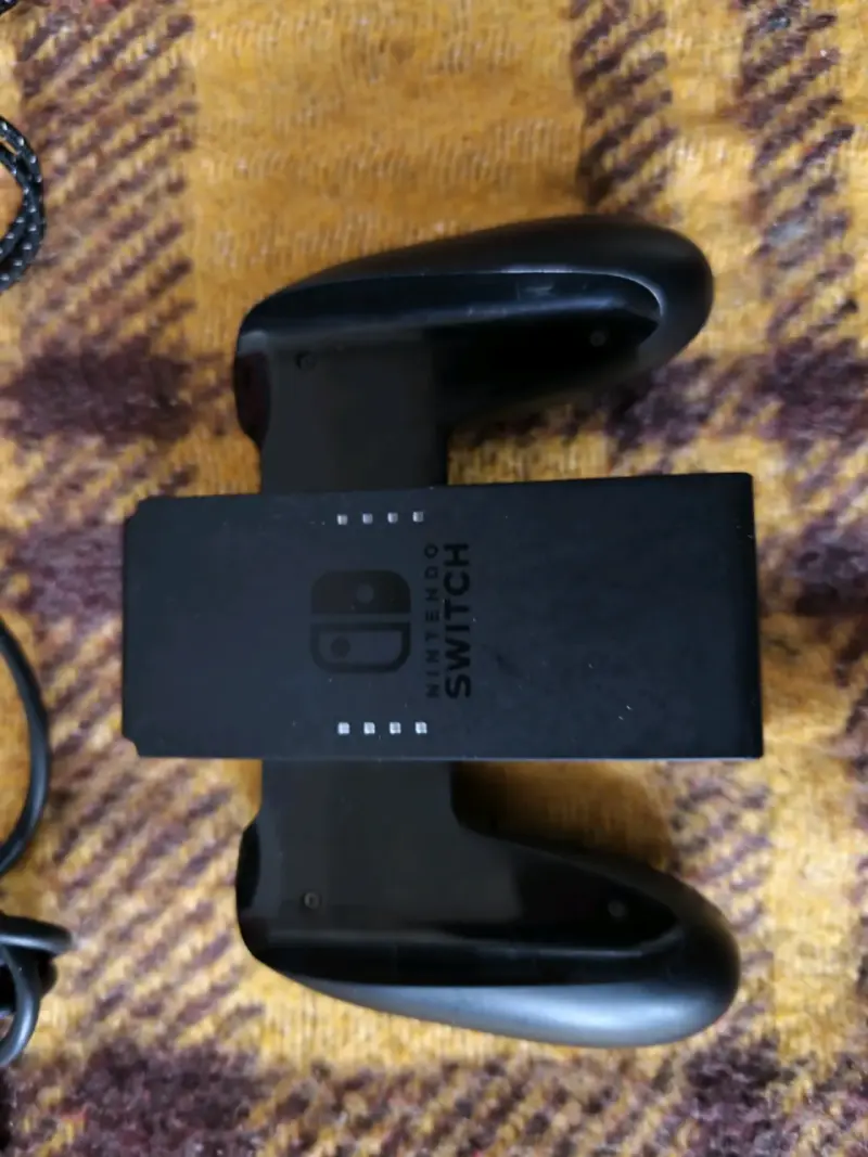 Nintendo Switch oled edición Mario rojo - 6