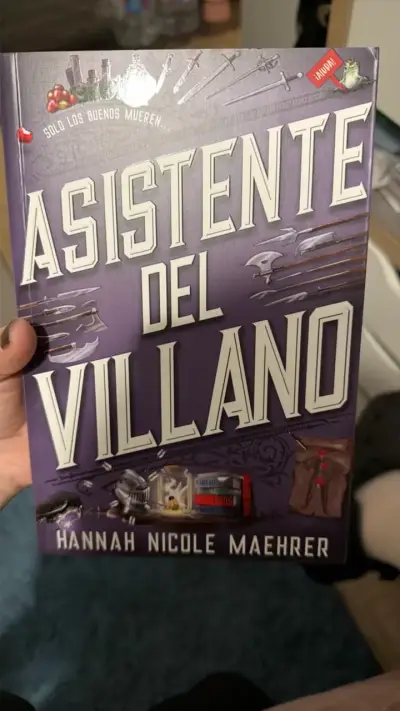 'Asistente del Villano' de Hannah Nicole Maeh - miniatura 1