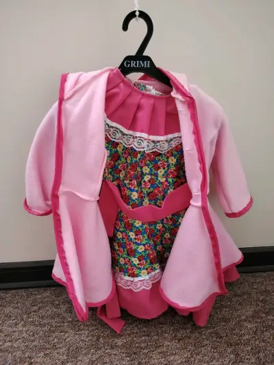 Vestido infantil con capa rosa y estampado floral - miniatura 1