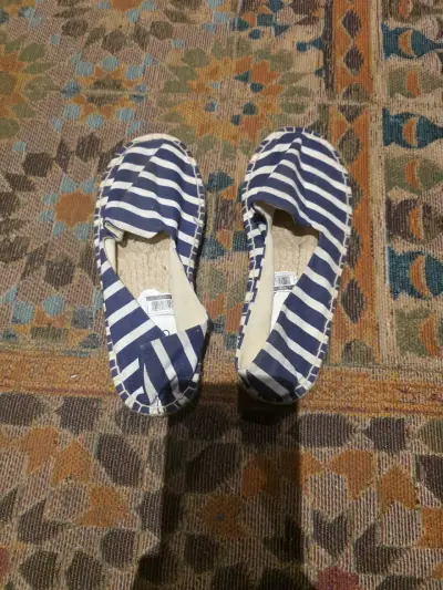 Alpargatas Rayadas Azul y Blanco Talla 38 - miniatura 1