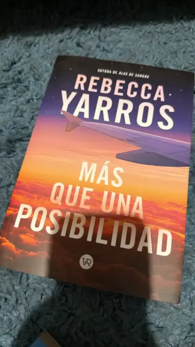 Libro 'Más Que Una Posibilidad' de Rebecca Yarros - miniatura 1