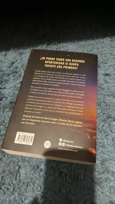 Libro 'Más Que Una Posibilidad' de Rebecca Yarros - miniatura 2