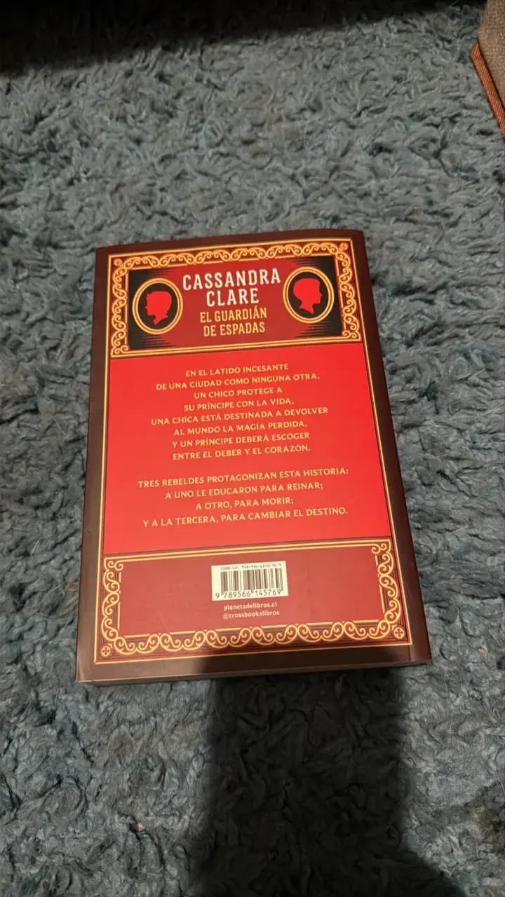 Libro 'El Guardián de Espadas' de Cassandra Clare - 2