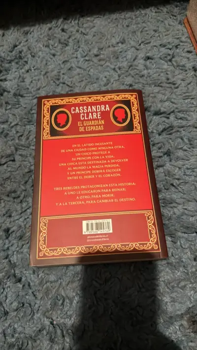 Libro 'El Guardián de Espadas' de Cassandra Clare - miniatura 2