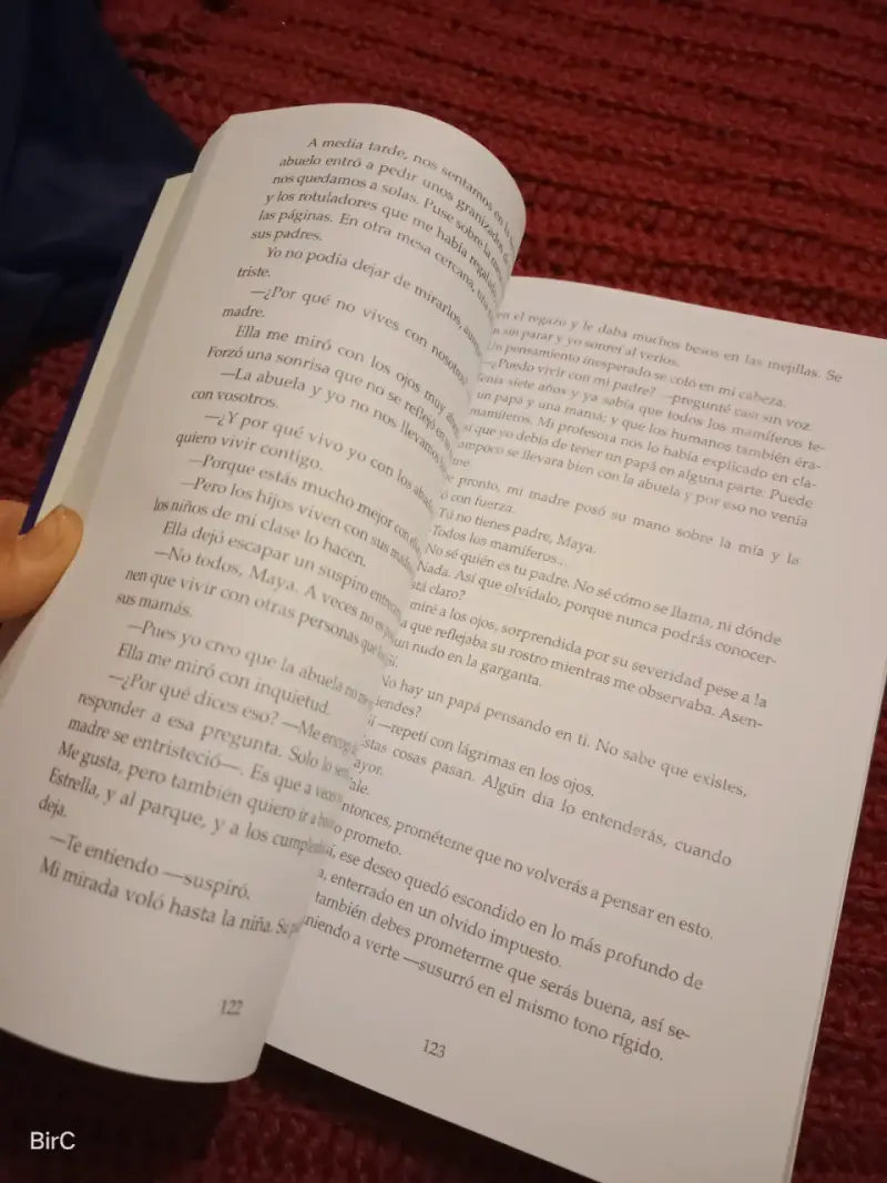 Libro 'Cuando No Queden Más Estrellas Que Contar' de María Martínez - 2