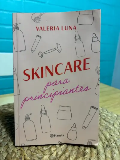 Libro 'Skincare para Principiantes' de Valeria Luna - miniatura 1