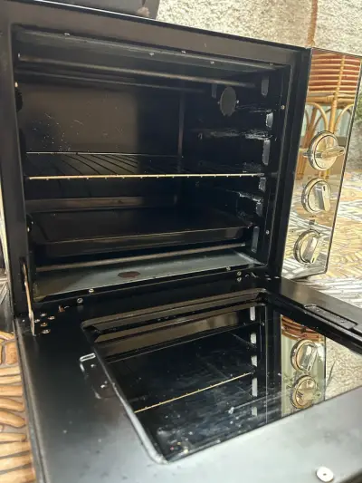 Horno eléctrico Winco compacto negro - miniatura 1