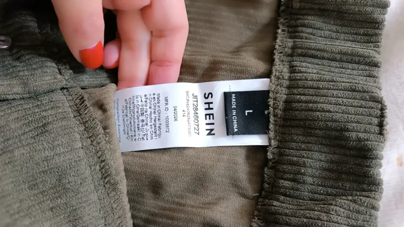 Pantalones de pana verde olivo Shein para mujer - 4