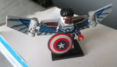 Figuras LEGO MArvel originales - miniatura 4