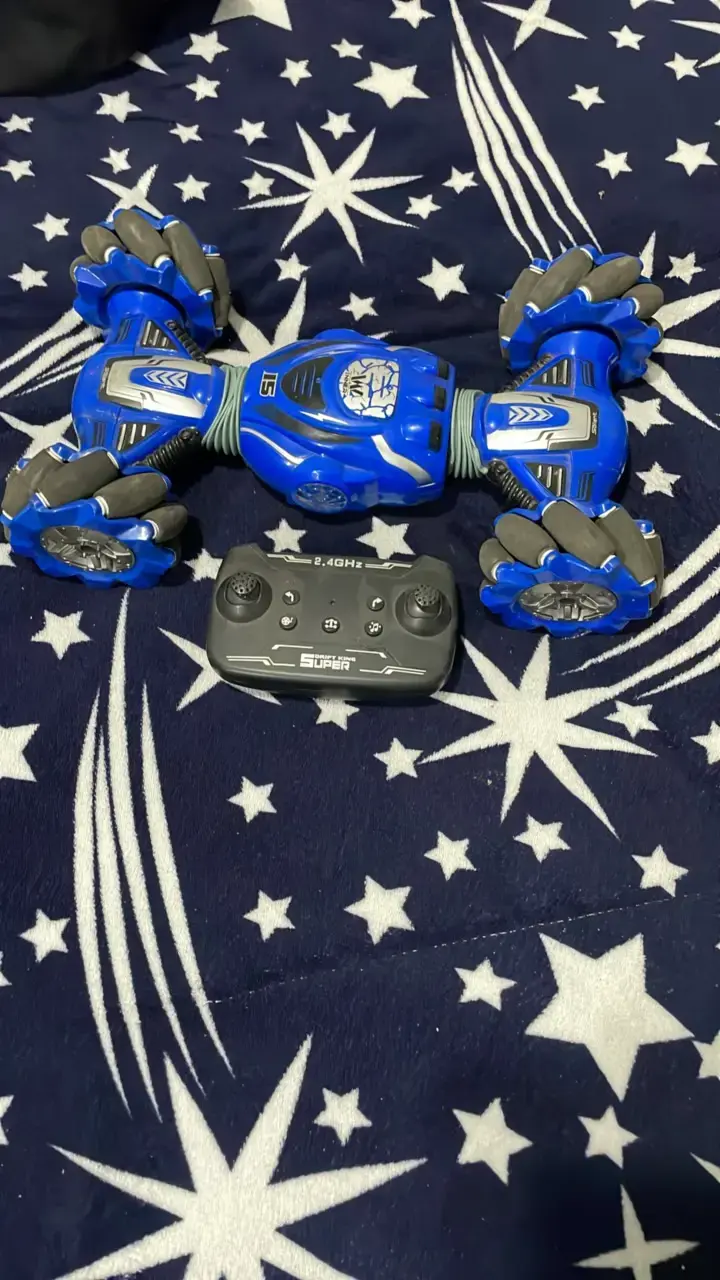 Auto a control remoto azul 2.4GHz - 1