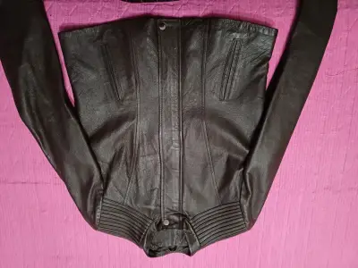 Chaqueta de cuero natural negra - miniatura 1