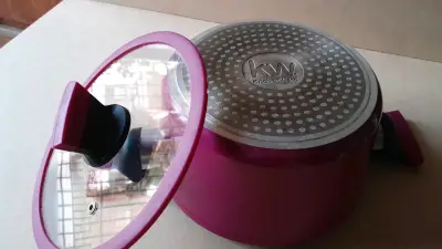 Olla antiadherente con tapa de vidrio KW Kitchenware - miniatura 4