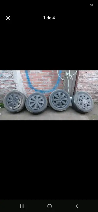 Juego de 4 llantas de auto usadas - miniatura 1