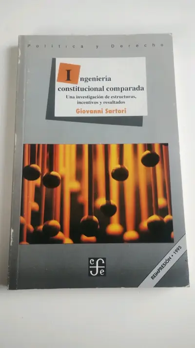 Libro Ingeniería Constitucional Comparada de Giovanni Sartori - miniatura 1