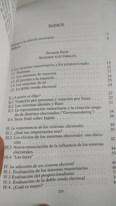 Libro Ingeniería Constitucional Comparada de Giovanni Sartori - miniatura 3