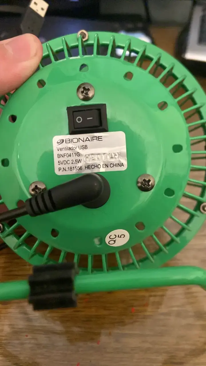 Ventilador USB portátil verde Bionaire - 2