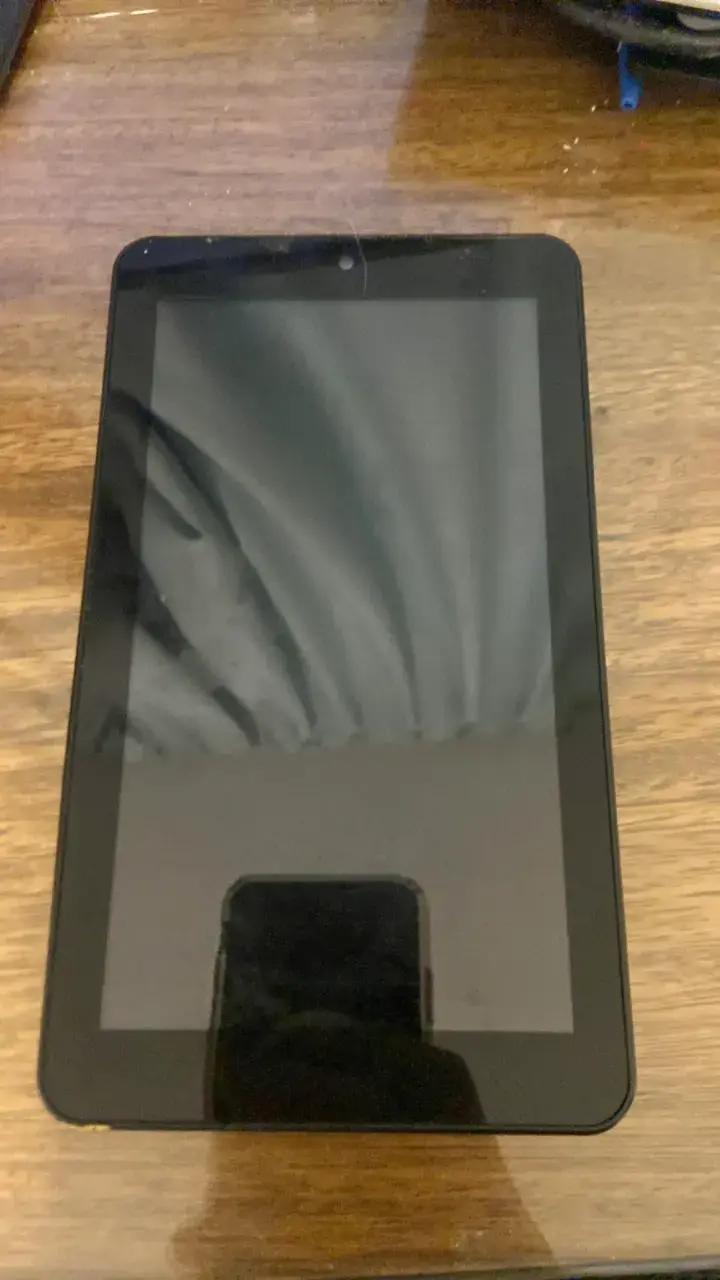 Tablet Mlab MB4 QuadCore en buen estado - 2
