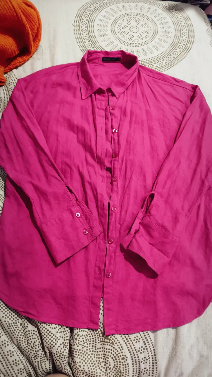 Camisa fucsia de mujer - 2