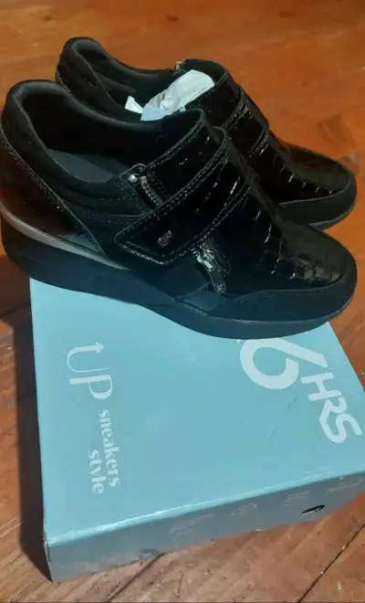 Zapatillas 16 hrs cierre  y velcro para mujer - miniatura 1