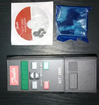 Convertidor de frecuencia Danfoss VLT 2800 - miniatura 3