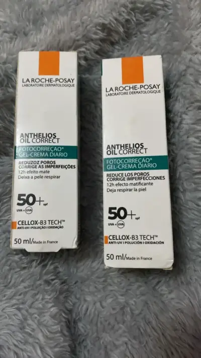 Protector solar La Roche-Posay Anthelios Oil Correct SPF 50+ - miniatura 1