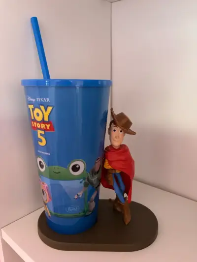 Vaso de colección Toy Story 5 con figura de Woody - miniatura 1