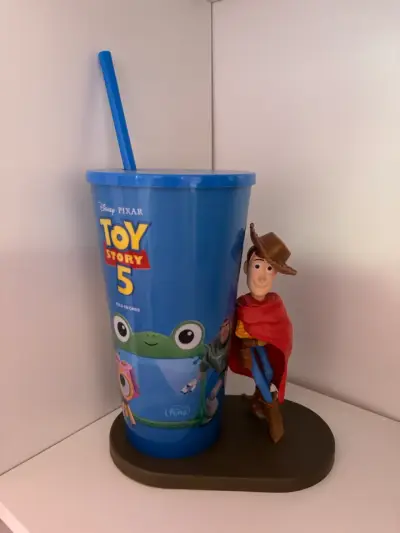 Vaso de colección Toy Story 5 con figura de Woody - miniatura 3
