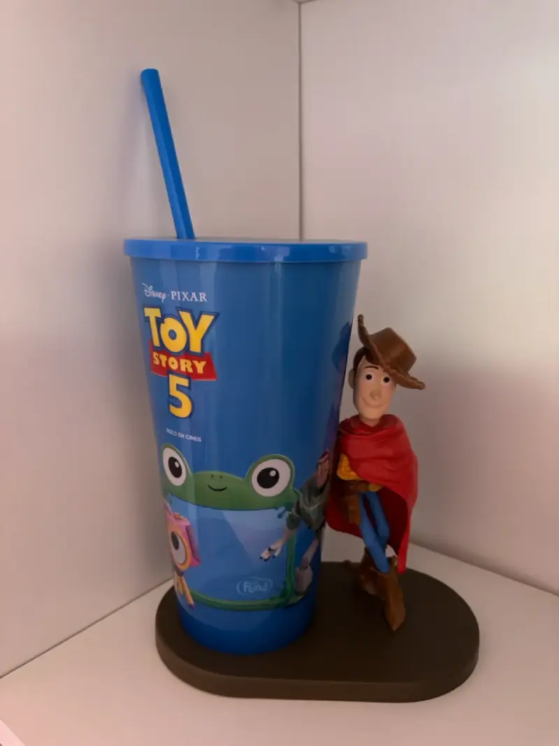 Vaso de colección Toy Story 5 con figura de Woody - 4