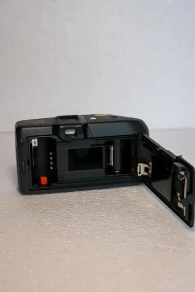 Cámara Canon Sure Shot Ace con batería - miniatura 3